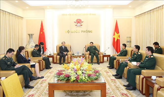 Bộ trưởng Bộ Quốc phòng Ngô Xuân Lịch tiếp Đại sứ Trung Quốc